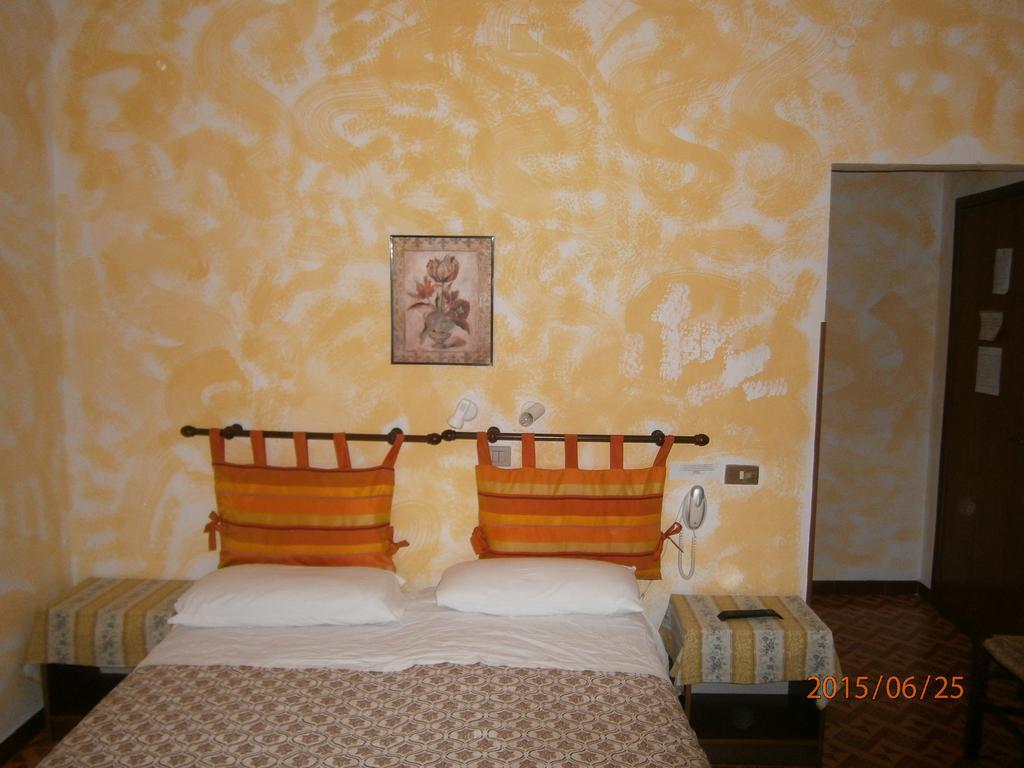 Albergo Il Cantuccio Bolano Kamer foto