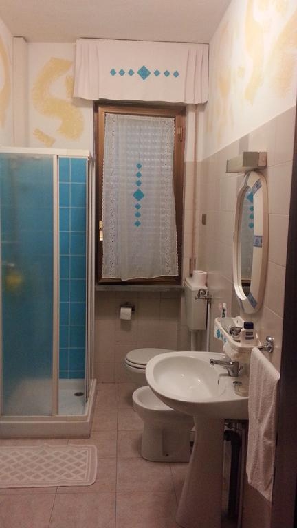 Albergo Il Cantuccio Bolano Kamer foto
